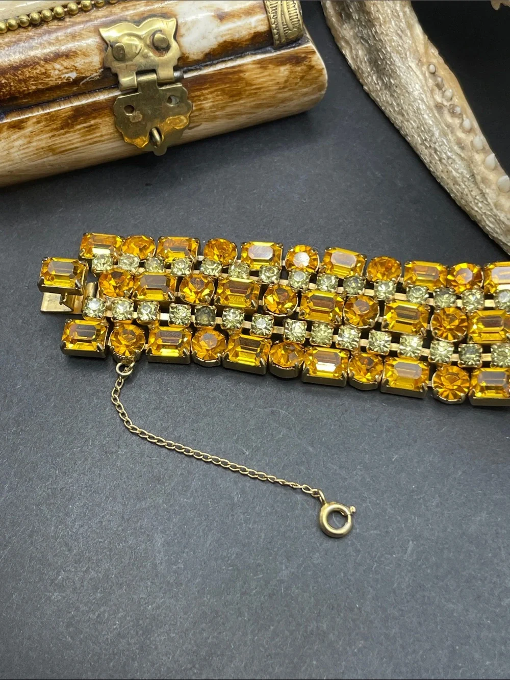 LaRel rhinestone bracelet vintage